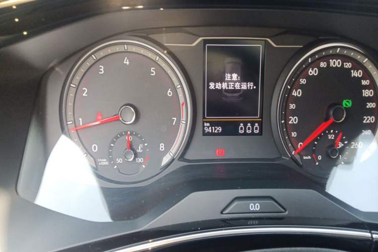 Used Volkswagen Tayron 2020 330TSI Two-Wheel Drive Luxury Smart Connectivity Version Odometer Close Up