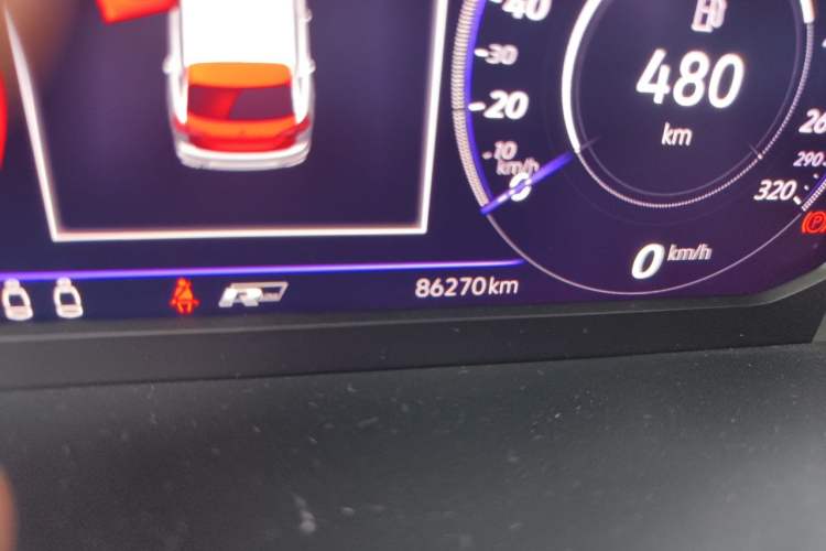 Used Volkswagen Tayron 2020 380TSI All-Wheel Drive R-Line Connected Version Odometer Close Up