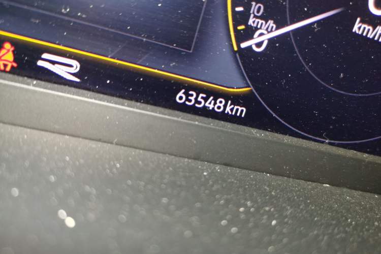 Used Volkswagen Tayron 2020 380TSI All-Wheel Drive R-Line Connected Version Odometer Close Up