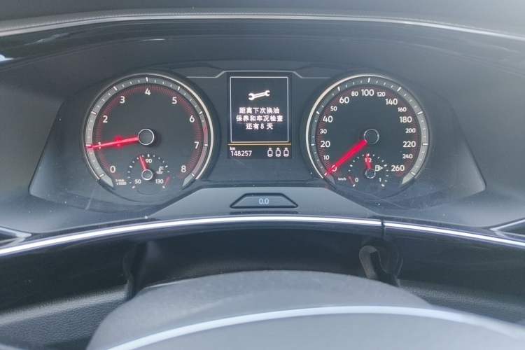 Used Volkswagen Tayron 2020 330TSI Two-Wheel Drive Luxury Smart Connectivity Version Odometer Close Up