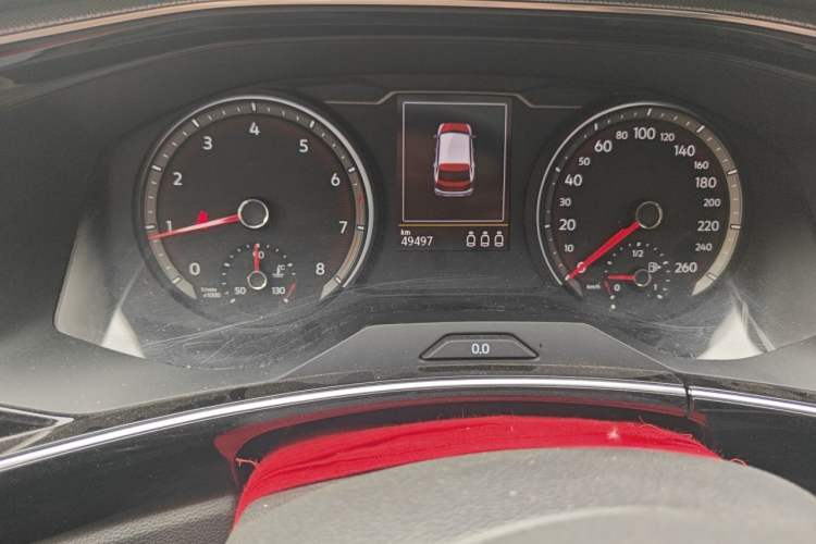 Used Volkswagen Tayron 2020 330TSI Two-Wheel Drive Luxury Smart Connectivity Version Odometer Close Up