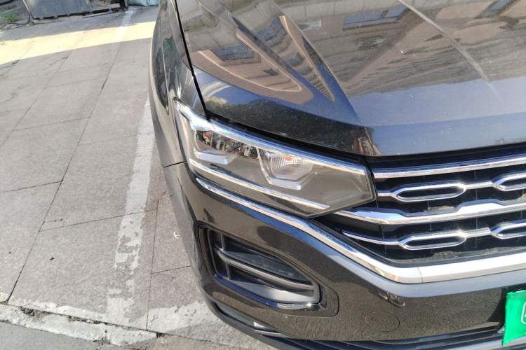 Used Volkswagen Tayron 2020 330TSI Two-Wheel Drive Luxury Smart Connectivity Version Right Front Headlight