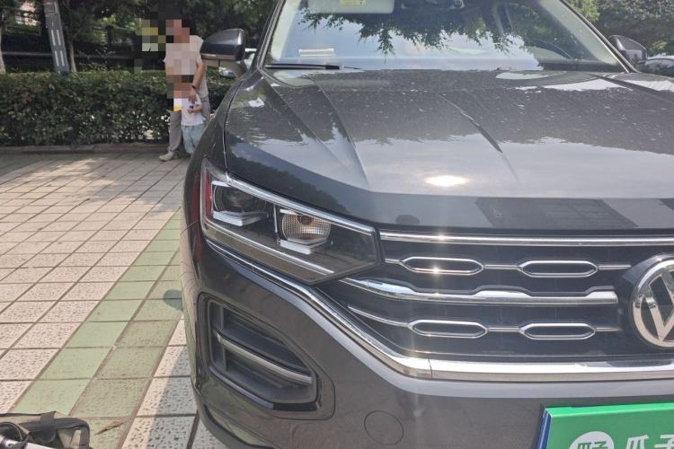 Used Volkswagen Tayron 2020 330TSI Two-Wheel Drive Luxury Connected Pro Edition Right Front Headlight