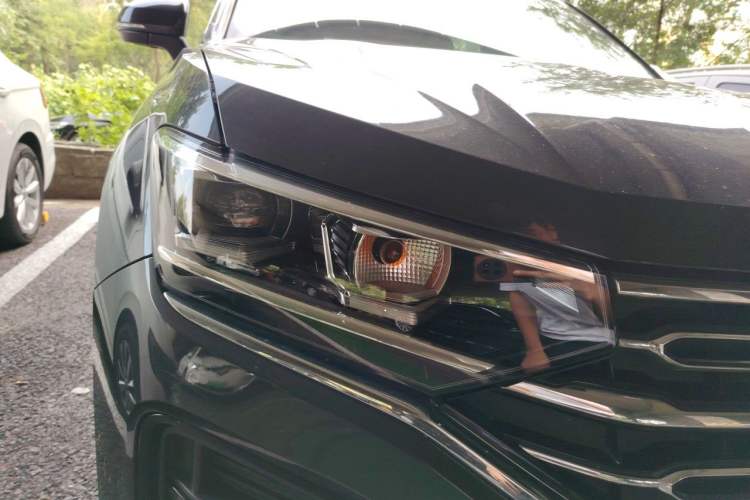Used Volkswagen Tayron 2020 330TSI Two-Wheel Drive Luxury Smart Connectivity Version Right Front Headlight