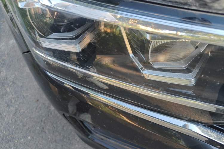 Used Volkswagen Tayron 2020 330TSI Two-Wheel Drive Luxury Smart Connectivity Version Right Front Headlight