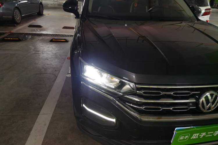 Used Volkswagen Tayron 2020 330TSI Two-Wheel Drive Luxury Smart Connectivity Version Right Front Headlight