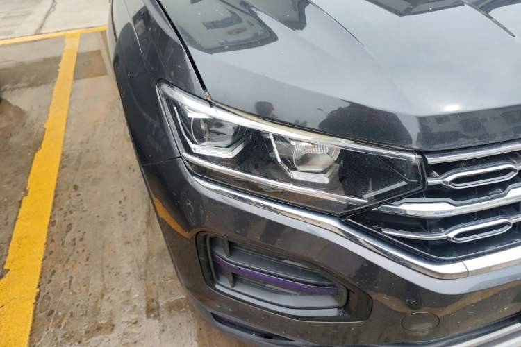 Used Volkswagen Tayron 2020 330TSI Two-Wheel Drive Luxury Smart Connectivity Version Right Front Headlight
