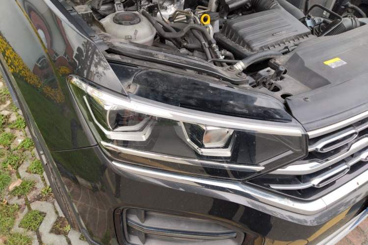 Used Volkswagen Tayron 2020 280TSI Two-Wheel Drive Luxury Connect Edition Right Front Headlight