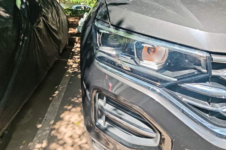 Used Volkswagen Tayron 2020 330TSI Two-Wheel Drive Luxury Smart Connectivity Version Right Front Headlight