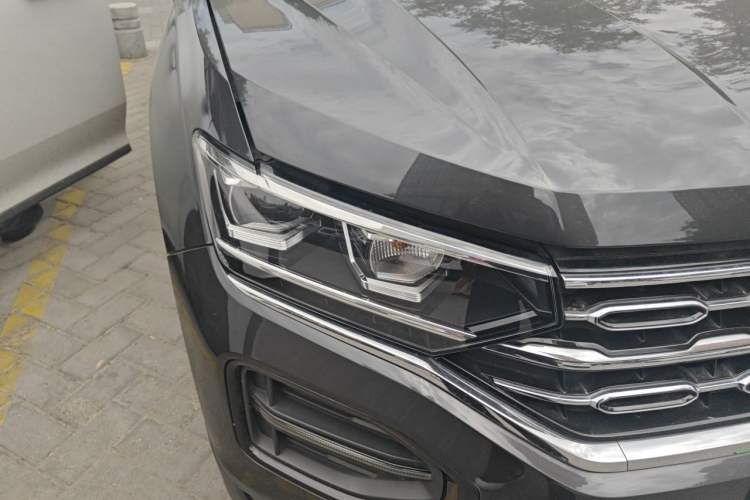 Used Volkswagen Tayron 2020 330TSI Two-Wheel Drive Luxury Smart Connectivity Version Right Front Headlight