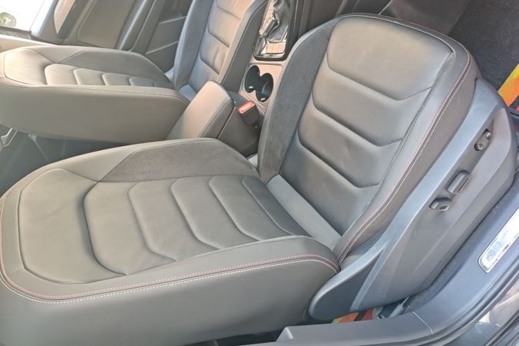 Used Volkswagen Tayron 2020 330TSI Two-Wheel Drive Luxury Smart Connectivity Version Right Front Seat