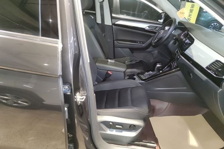 Used Volkswagen Tayron 2020 330TSI Two-Wheel Drive Luxury Smart Connectivity Version Right Front Seat