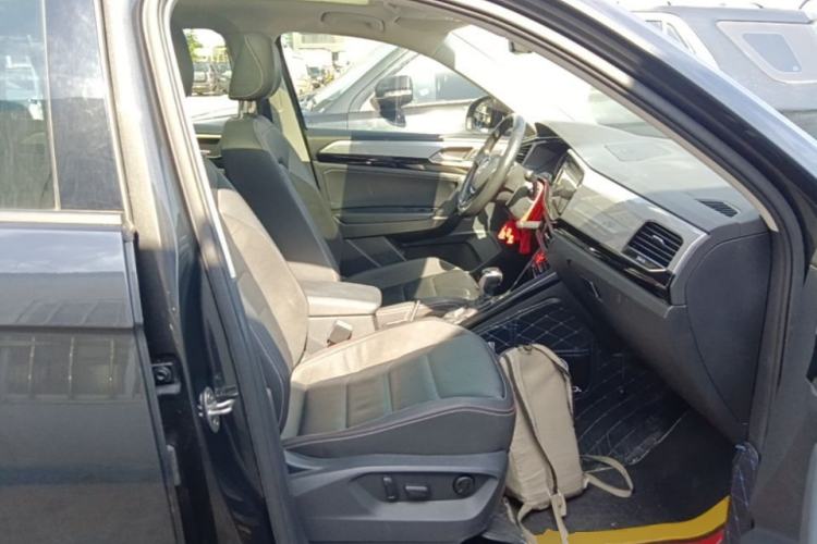 Used Volkswagen Tayron 2020 330TSI Two-Wheel Drive Luxury Smart Connectivity Version Right Front Seat