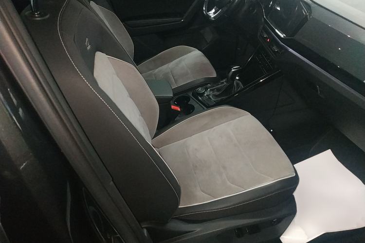 Used Volkswagen Tayron 2020 380TSI All-Wheel Drive R-Line Connected Version Right Front Seat