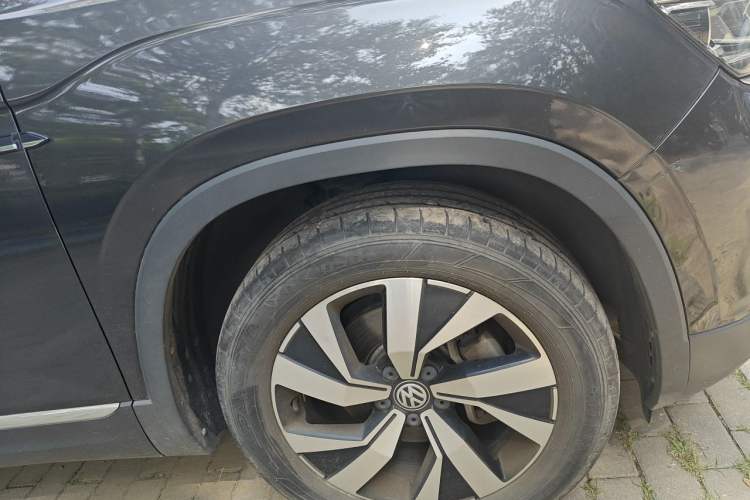 Used Volkswagen Tayron 2020 330TSI Two-Wheel Drive Luxury Smart Connectivity Version Right Front Wheel Hub