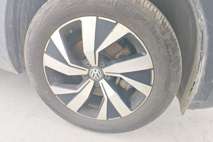 Used Volkswagen Tayron 2020 330TSI Two-Wheel Drive Luxury Smart Connectivity Version Right Front Wheel Hub