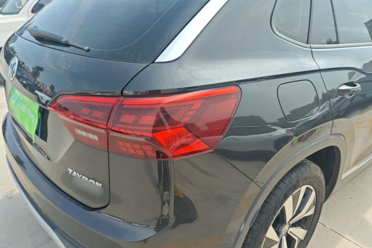 Used Volkswagen Tayron 2020 280TSI Two-Wheel Drive Luxury Connect Edition Right Rear Taillight