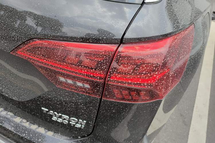 Used Volkswagen Tayron 2020 330TSI Two-Wheel Drive Luxury Smart Connectivity Version Right Rear Taillight