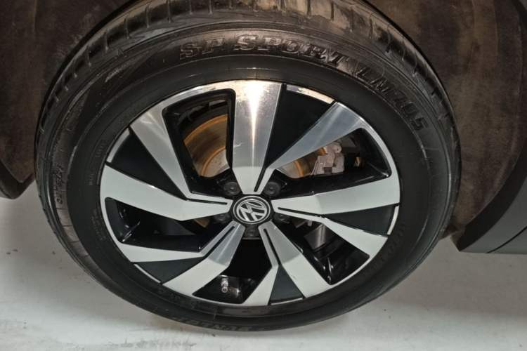 Used Volkswagen Tayron 2020 330TSI Two-Wheel Drive Luxury Smart Connectivity Version Right Rear Wheel Hub