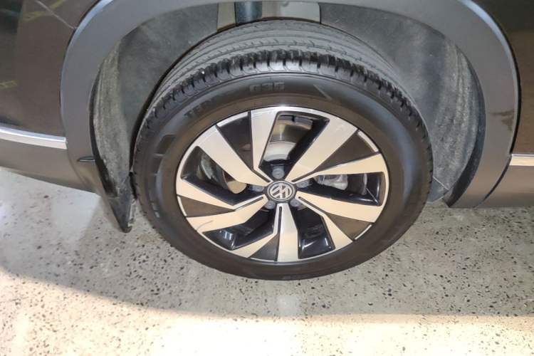 Used Volkswagen Tayron 2020 330TSI Two-Wheel Drive Luxury Smart Connectivity Version Right Rear Wheel Hub