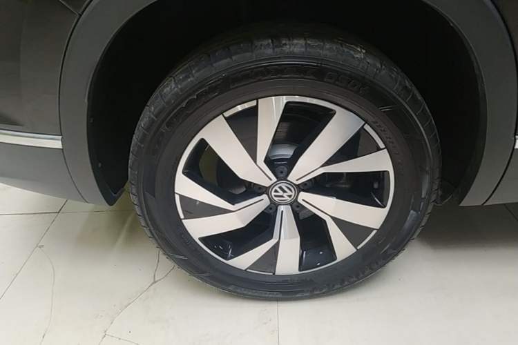 Used Volkswagen Tayron 2020 330TSI Two-Wheel Drive Luxury Smart Connectivity Version Right Rear Wheel Hub