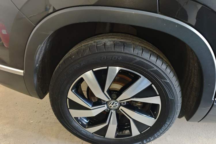 Used Volkswagen Tayron 2020 330TSI Two-Wheel Drive Luxury Smart Connectivity Version Right Rear Wheel Hub