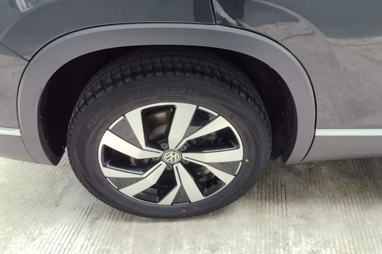 Used Volkswagen Tayron 2020 330TSI Two-Wheel Drive Luxury Smart Connectivity Version Right Rear Wheel Hub
