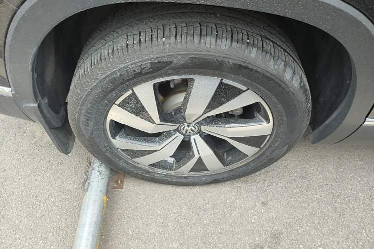 Used Volkswagen Tayron 2020 330TSI Two-Wheel Drive Luxury Smart Connectivity Version Right Rear Wheel Hub