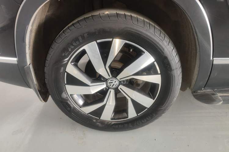Used Volkswagen Tayron 2020 330TSI Two-Wheel Drive Luxury Smart Connectivity Version Right Rear Wheel Hub