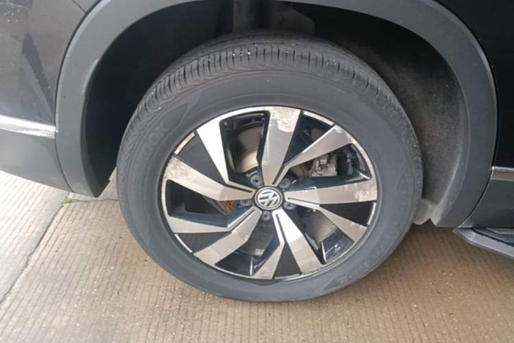 Used Volkswagen Tayron 2020 330TSI Two-Wheel Drive Luxury Smart Connectivity Version Right Rear Wheel Hub