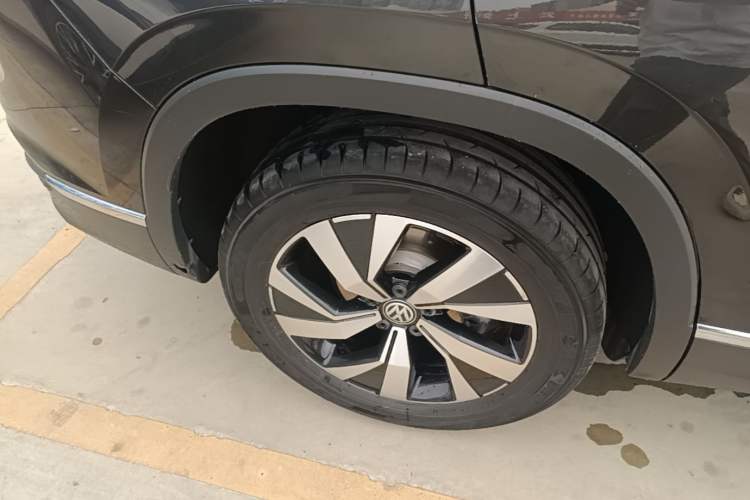 Used Volkswagen Tayron 2020 330TSI Two-Wheel Drive Luxury Smart Connectivity Version Right Rear Wheel Hub