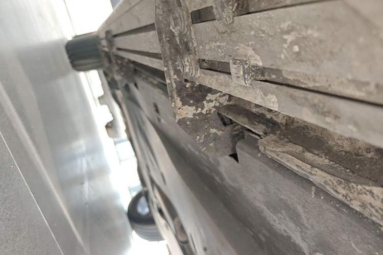 Used Volkswagen Tayron 2020 330TSI Two-Wheel Drive Luxury Smart Connectivity Version Right Side Sill