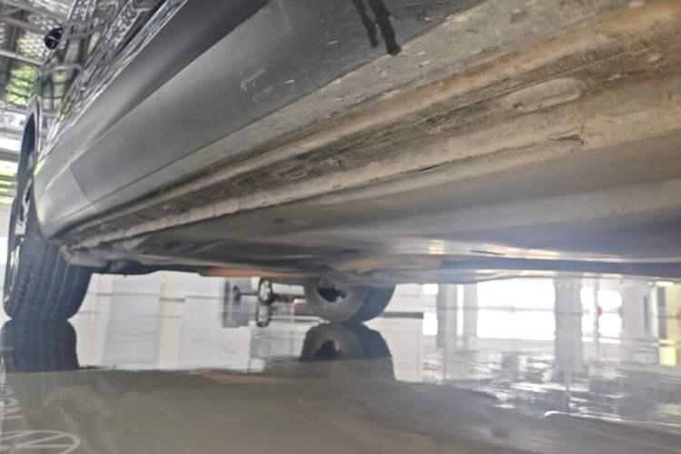 Used Volkswagen Tayron 2020 330TSI Two-Wheel Drive Luxury Smart Connectivity Version Right Side Sill