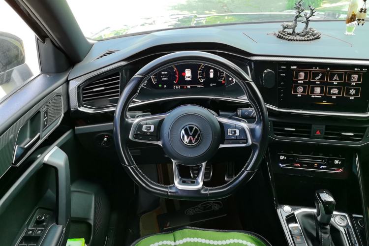Used Volkswagen Tayron 2020 380TSI All-Wheel Drive R-Line Connected Version Steering Wheel