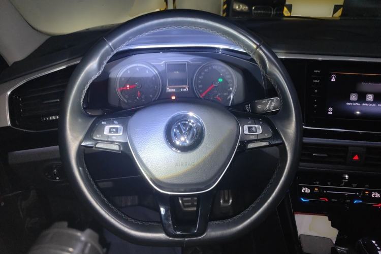 Used Volkswagen Tayron 2020 330TSI Two-Wheel Drive Luxury Smart Connectivity Version Steering Wheel