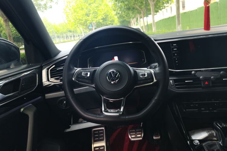 Used Volkswagen Tayron 2020 380TSI All-Wheel Drive R-Line Connected Version Steering Wheel