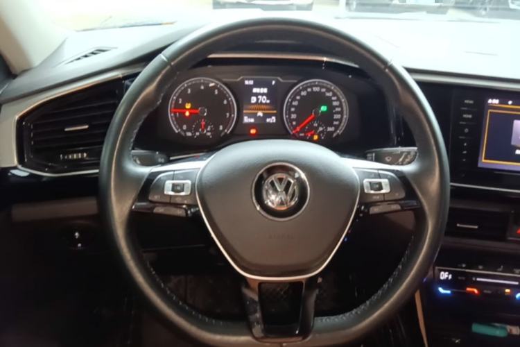 Used Volkswagen Tayron 2020 280TSI Two-Wheel Drive Luxury Connect Edition Steering Wheel