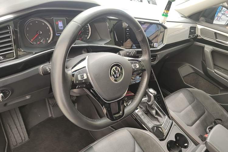 Used Volkswagen Tayron 2020 330TSI Two-Wheel Drive Luxury Smart Connectivity Version Steering Wheel