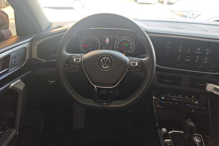 Used Volkswagen Tayron 2020 330TSI Two-Wheel Drive Luxury Smart Connectivity Version Steering Wheel