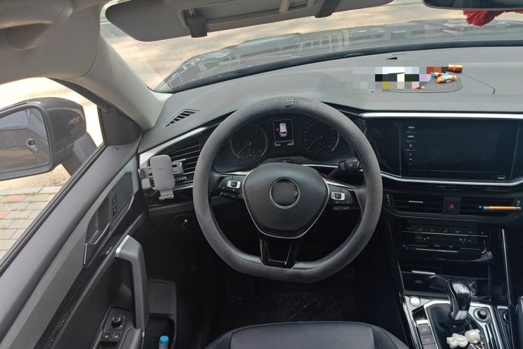 Used Volkswagen Tayron 2020 330TSI Two-Wheel Drive Luxury Smart Connectivity Version Steering Wheel