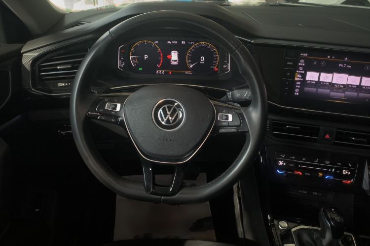 Used Volkswagen Tayron 2020 380TSI Four-Wheel Drive Luxury Connect Pro Edition Steering Wheel