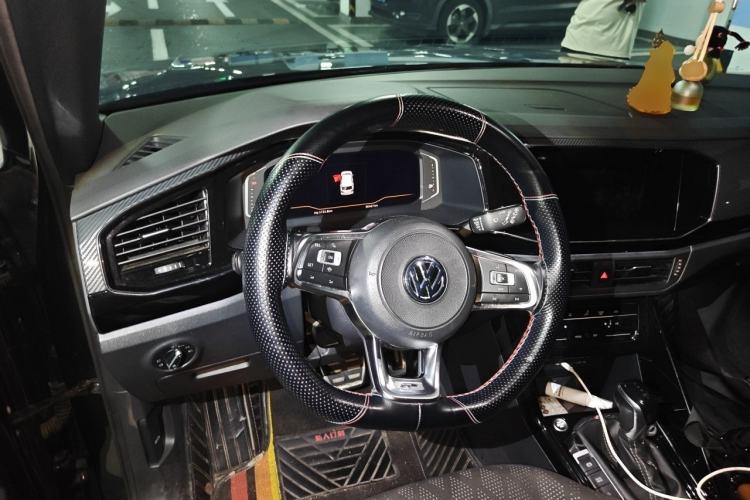 Used Volkswagen Tayron 2020 380TSI All-Wheel Drive R-Line Connected Version Steering Wheel