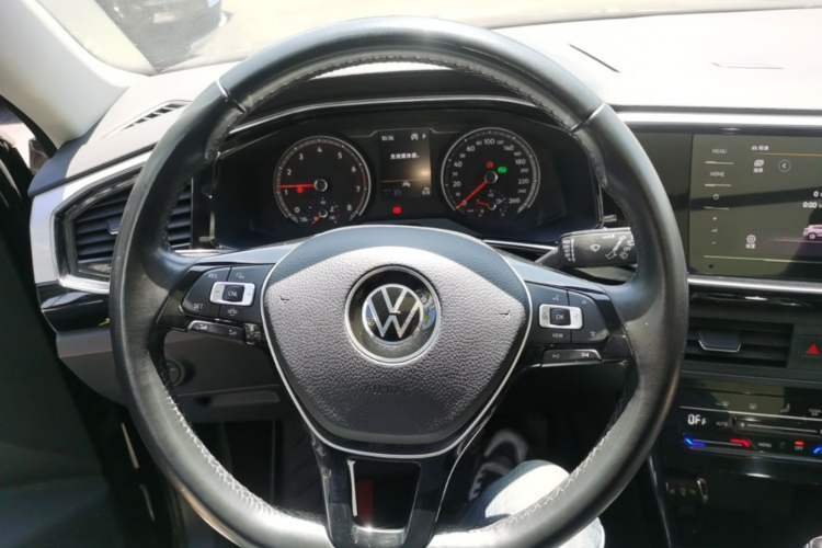Used Volkswagen Tayron 2020 280TSI Two-Wheel Drive Luxury Connect Edition Steering Wheel