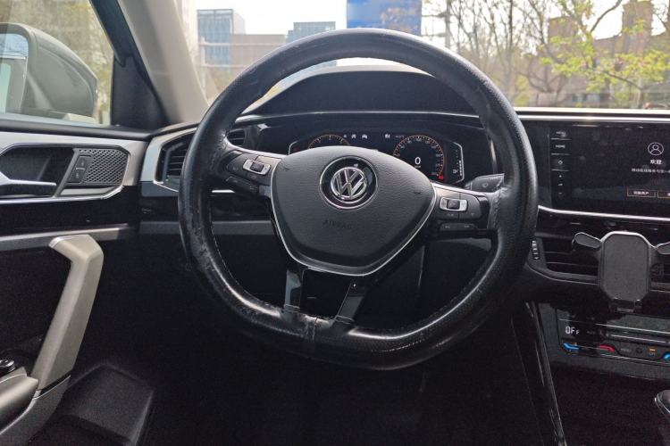 Used Volkswagen Tayron 2020 330TSI Two-Wheel Drive Luxury Smart Connectivity Version Steering Wheel