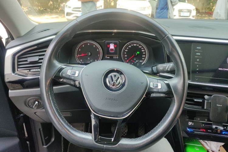 Used Volkswagen Tayron 2020 330TSI Two-Wheel Drive Luxury Smart Connectivity Version Steering Wheel