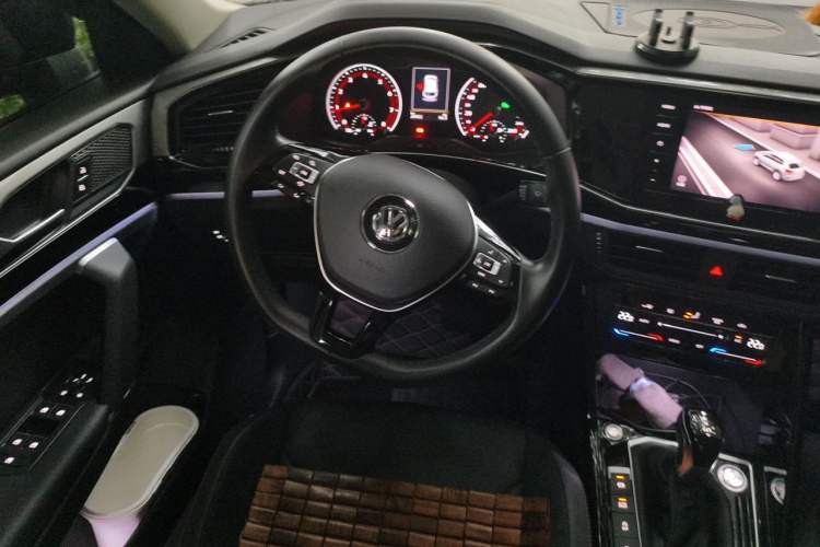 Used Volkswagen Tayron 2020 330TSI Two-Wheel Drive Luxury Smart Connectivity Version Steering Wheel