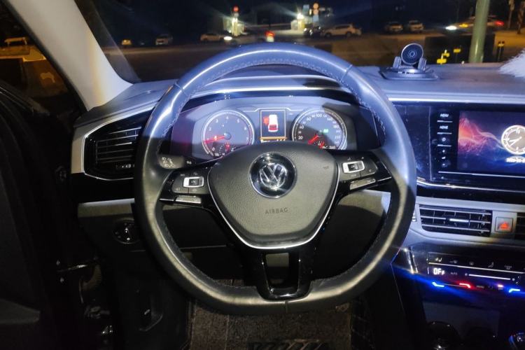 Used Volkswagen Tayron 2020 330TSI Two-Wheel Drive Luxury Smart Connectivity Version Steering Wheel