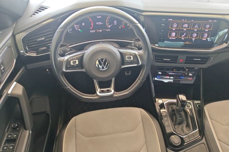 Used Volkswagen Tayron 2020 380TSI All-Wheel Drive R-Line Connected Version Steering Wheel