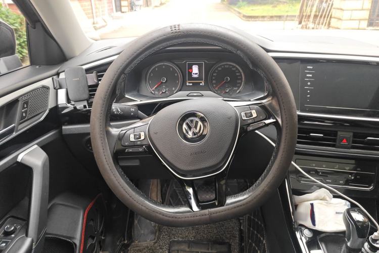 Used Volkswagen Tayron 2020 330TSI Two-Wheel Drive Luxury Smart Connectivity Version Steering Wheel