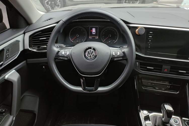 Used Volkswagen Tayron 2020 330TSI Two-Wheel Drive Luxury Smart Connectivity Version Steering Wheel